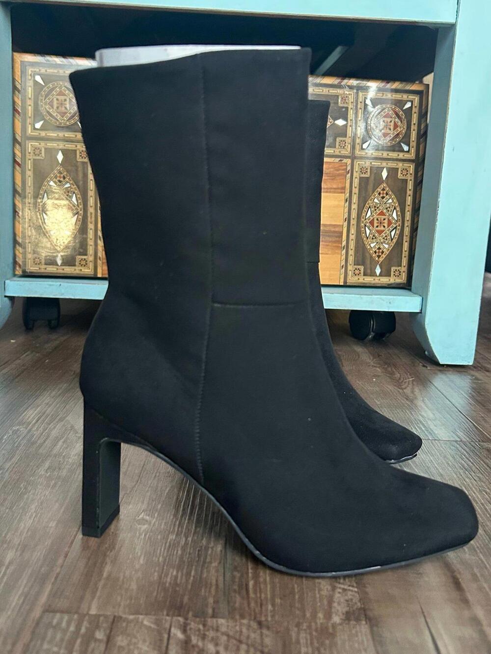 JustFab Black Lilliana Heeled Booties for Women in Size 6